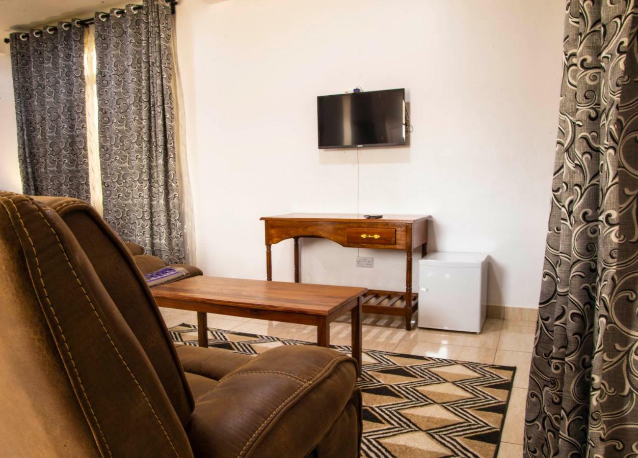 Two Mountains Lodge Arusha Extérieur photo